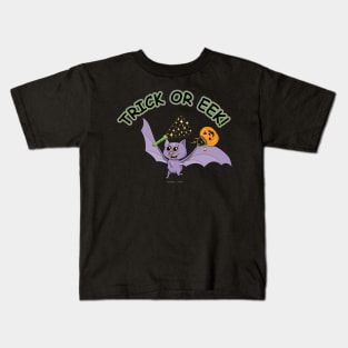 TRICK OR EEK Bat Kids T-Shirt